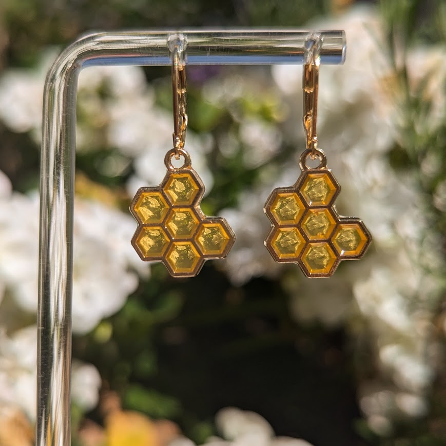 Honeycomb Bee Huggies
